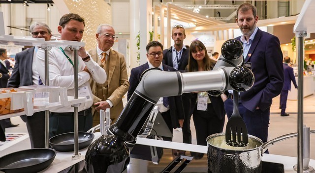 Már élesben tesztelik a mesterséges intelligenciát használó főzőrobotot