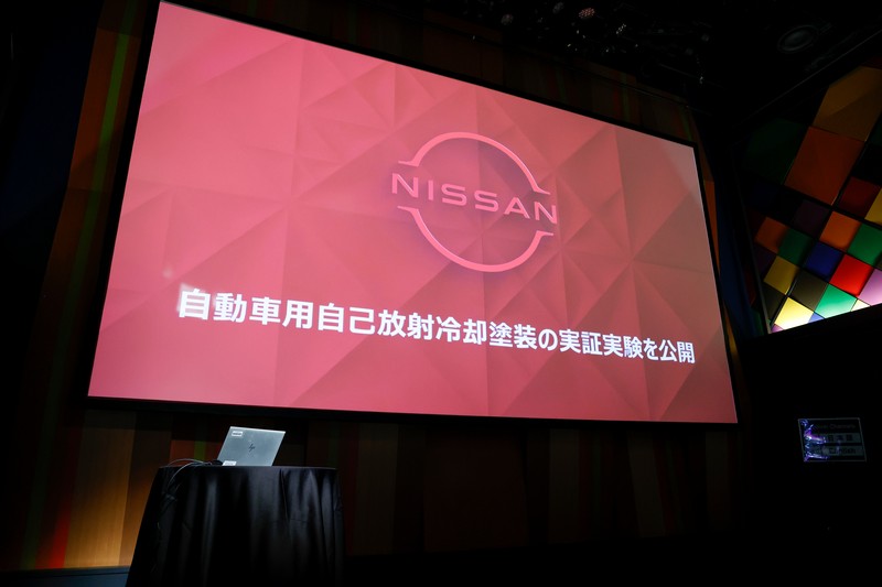 A Nissan hűvös fényezési technológiát próbál ki (59)